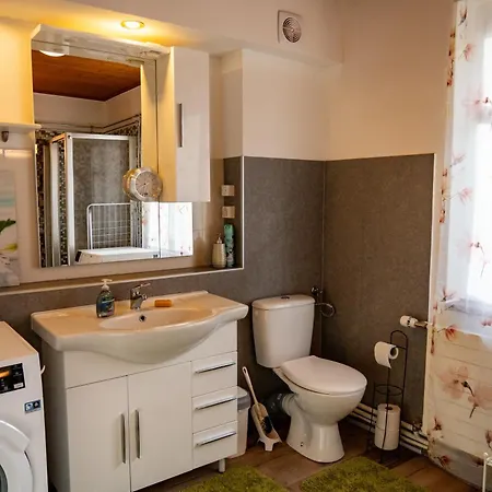 Gemuetliche Mit Terasse Und Feuerstelle Σπίτι διακοπών *